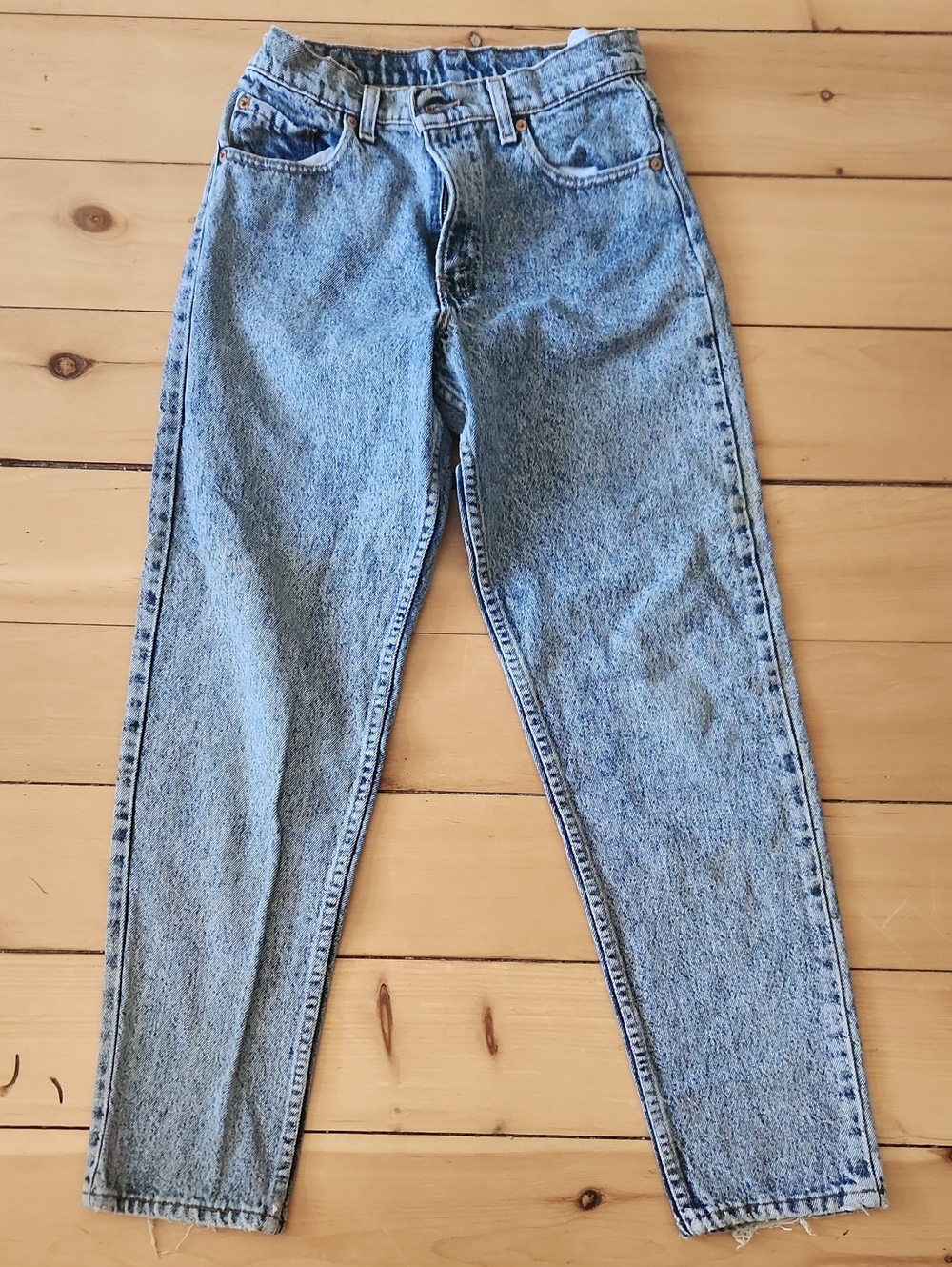 Levi's High-Rise Stonewashed Mom Jeans 29x30